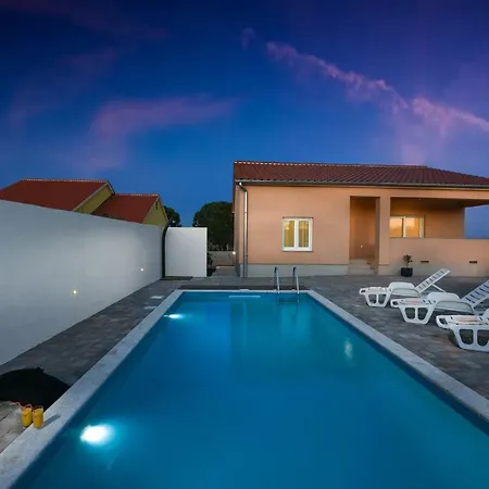 Tatil Evi Luka Zadar